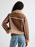 Koton X Zeynep Bastık - Suni Deri Crop Oversize Biker Ceket Yakası Peluş Detaylı