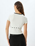 Crop Kazak Kısa Kollu Fiyonk Detaylı Kare Yaka Slim Fit