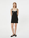 Fiyonklu Mini Bodycon Elbise Askılı Slim Fit Kalp Yaka