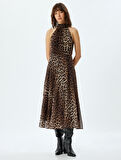 Uzun Leopar Elbise Halter Şal Yaka Pileli Kolsuz