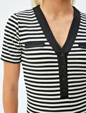 V Yaka Tişört Düğmeli Kısa Kollu Renk Kontrastlı Slim Fit