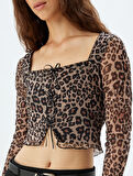 Leopar Desenli Tül Crop Tişört Fiyonklu Uzun Kollu Kare Yaka Slim Fit