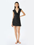 Önden Bağlama Detaylı  V Yaka Kolsuz Mini Saten Gecelik