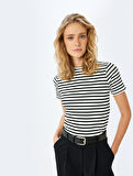 Viskon Karışımlı Kısa Kollu Bisiklet Yaka Çizgili Tişört
