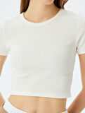 Basic Kısa Kollu Bisiklet Yaka Slim Fit Crop Kaşkorse Tişört