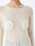 Ajurlu Aplike Çiçek Detaylı Uzun Kollu Triko Kazak