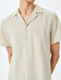 Düğmeli Pamuk Karışımlı Regular Fit Dokulu Kısa Kollu Gömlek