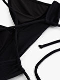 Arkası Çapraz Askılı Bağlama Detaylı Bralet Bikini Üstü