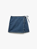 Pamuklu Bağlama Detaylı Mini Denim Şort Etek