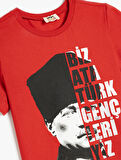 Atatürk Baskılı Kısa Kollu  Bisiklet Yaka Pamuklu Tişört