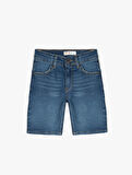 Pamuklu Cep Detaylı Slim Fit Denim Şort
