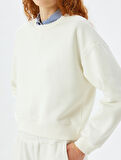 Üç İplik Şardonlu Bisiklet Yaka Pamuklu Basic Sweatshirt