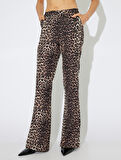 Koton X Zeynep Bastık - Leopar Desen İspanyol Paça Pantolon