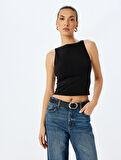 Slim Fit Kayık Yaka Kolsuz Tişört