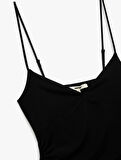 Skinny Fit Drapeli V Yaka İnce Askılı Bluz