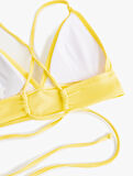 Arkası Çapraz Bağlama Detaylı V Yaka Bralet Bikini Üstü
