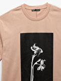 Pamuklu Kısa Kollu Bisiklet Yaka Çiçek Baskılı Oversize Tişört