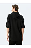 Kapşonlu İşlemeli Şardonlu Kısa Kollu Oversize Spor Sweatshirt