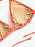 Boyundan Bağlamalı İpli Üçgen Bikini Üstü