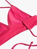 Arkası Çapraz Bağlama Detaylı V Yaka Bralet Bikini Üstü