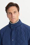 Standart Fit Normal Kesim Dik Yaka Kapitone Desenli Overcoat