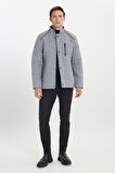Standart Fit Normal Kesim Dik Yaka Kapitone Desenli Çıtçıtlı Yan Cepli Overcoat