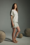 Kadın Pamuklu Kısa Kollu Şortlu Pijama Takımı