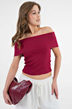 Bordo Madonna Yaka Omzu Açık Fitilli Örme Crop Bluz