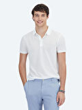 Beyaz Desenli Polo Yaka T-Shirt