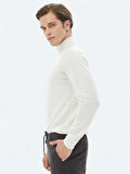 Ekru Yarım Balıkçı Yaka Düz Örgü Yün Karışımlı Triko Kazak