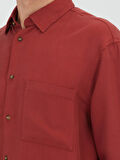 Kırmızı Fitilli Oversize Fit Dokuma Casual Gömlek