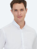 Beyaz Regular Fit Dokuma Klasik %100 Pamuk Gömlek