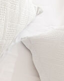 Triangle King Size %100 Pamuk Yatak Örtüsü - Beyaz - Lüks Koleksiyon