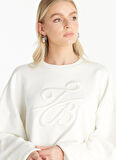 Ted Baker Bisiklet Yaka Nakışlı Ekru Kadın Sweatshırt TBWRTS1023