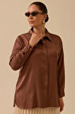Kadın Büyük Beden Düğmeli Saten Gömlek - Kahverengi | 46