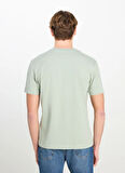 Lee Bisiklet Yaka Mint Erkek T-Shirt ML60UFQ303 Regular Fit Patch Logo