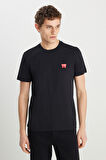 %100 Pamuk Regular Fit Normal Kesim Minimal Logo Siyah Tişört