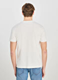 Lee Bisiklet Yaka Ekru Erkek T-Shirt LD725771543 Regular Fit Grafik