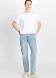 Wrangler Bisiklet Yaka Ekru Kadın T-Shirt W2510305102-Relaxed Fit Mid Logo T-