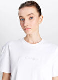 Wrangler Bisiklet Yaka Ekru Kadın T-Shirt W2510305102-Relaxed Fit Mid Logo T-
