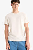 DeFacto Regular Fit Bisiklet Yaka Kısa Kollu Triko Görünümlü Tişört E3963AX25SMWT46