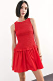 Yuvarlak Yaka Gipeli Kırmızı Mini Elbise