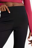 DeFacto Flare Fit İspanyol Paça Standart Boy Modal Soft Touch Pantolon E8957AX26SPBK81