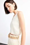 V Yaka Crop Askılı Bluz