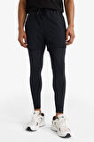 DeFactoFit Slim Fit Dar Kesim Sporcu Standart Paça İçi Taytlı Dokuma Şort 