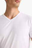 Slim Fit Dar Kesim V Yaka Üst