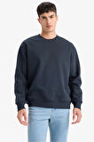 Relax Fit Bisiklet Yaka Kalın İçi Yumuşak Tüylü Basic Düz Sweatshirt