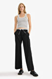 Wide Leg Cep Detaylı Normal Bel Geniş Paça Pantolon