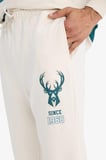 NBA Milwaukee Bucks Standart Fit Cepli Esnek Bantlı Paça Jogger Eşofman Altı
