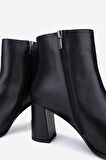 Valmenti Kadın Hakiki Deri Siyah Deri Topuklu Bot 1074 2260 BN BOT SK25-26 SIYAH DERI